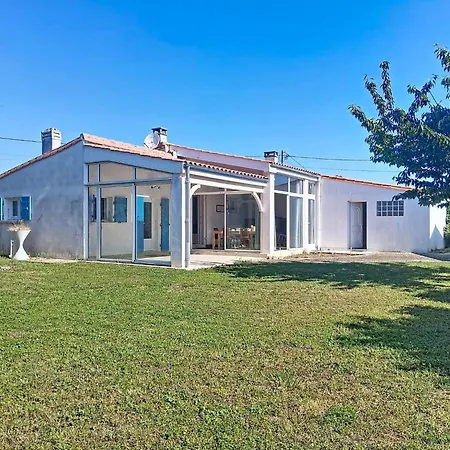 Les Tamarix By Interhome Saint-Denis-dʼOléron